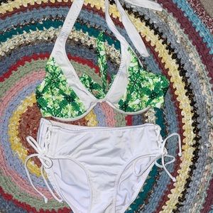 Venus Bikini Set NWOT